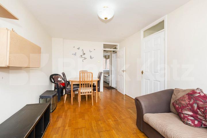 Spacious one bedroom property within a private development Cambridge Gardens, Muswell Hill
